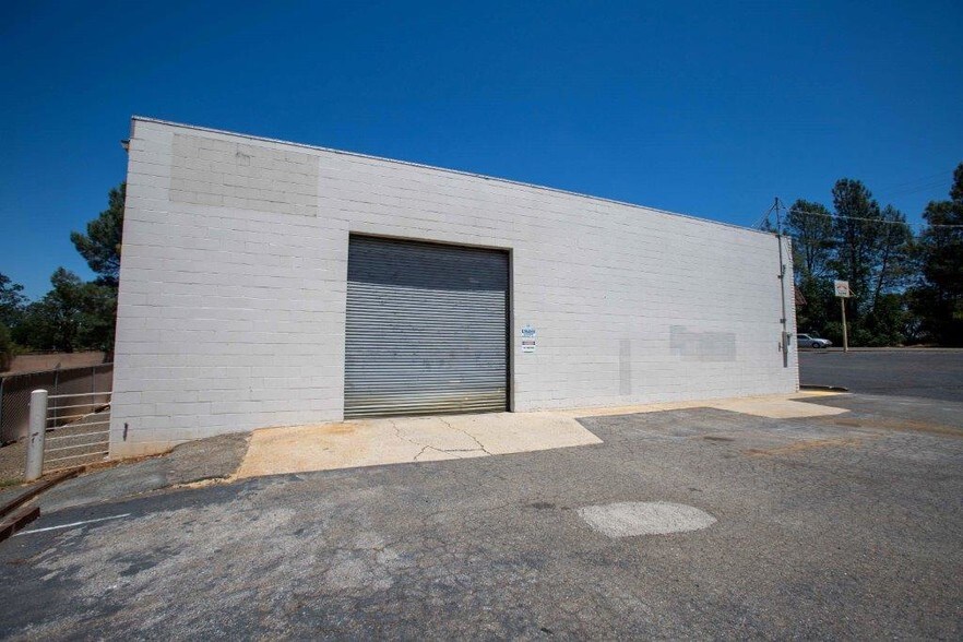 More Photos Of 2478 Victor Ave, Redding Light Manufacturing For Lease