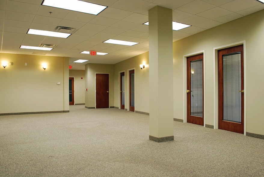 More Photos Of 6946 Post Rd, North Kingstown Medical For Sale