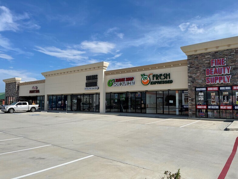 More Photos Of 23135 Morton Ranch, Katy Storefront For Lease