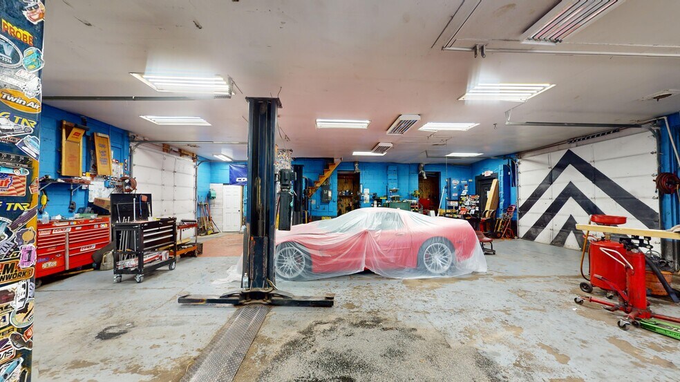 More Photos Of 2020 Chaneyville Rd, Owings Auto Repair For Sale