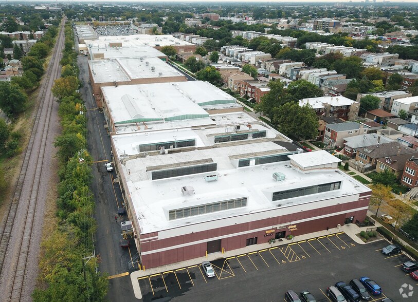 More Photos Of 3033 N Knox Ave, Chicago Warehouse For Lease