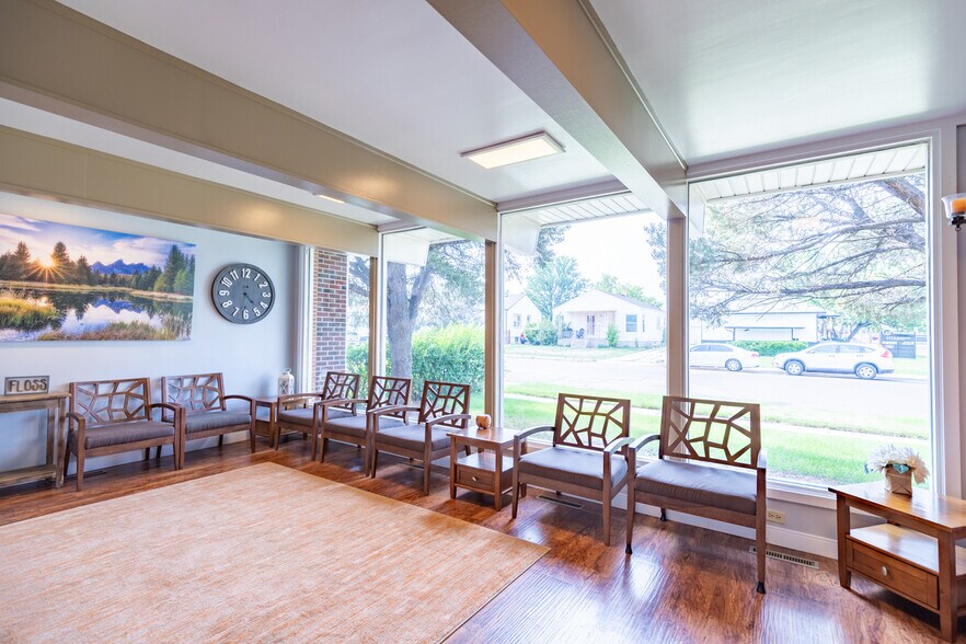 More Photos Of 2120 Logan Ave, Cheyenne Healthcare For Sale