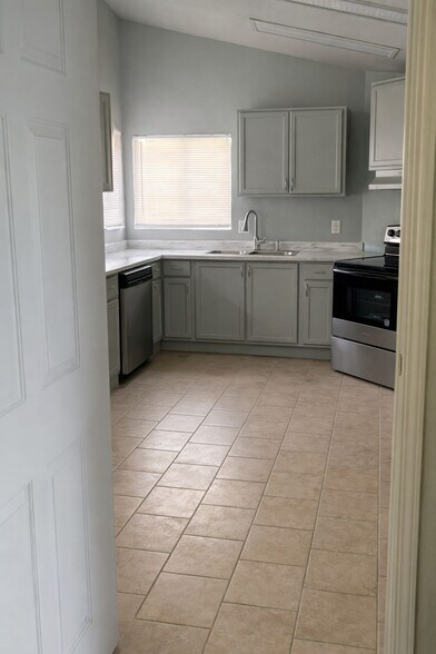 More Photos Of 6831 Juniper Ave, Fontana General Retail For Sale