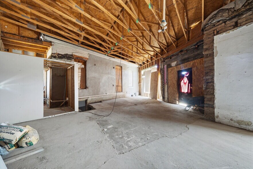 More Photos Of 211 S Piedras, El Paso Loft Creative Space For Sale