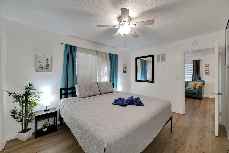 More Photos Of 4513 W McElroy Ave, Tampa Apartments For Sale