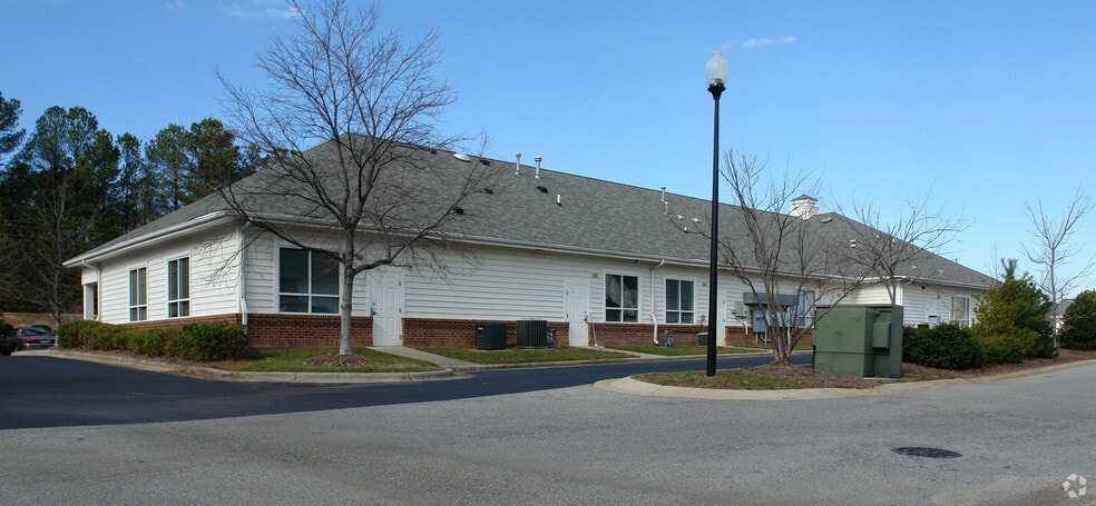 More Photos Of 102 Hyannis Dr, Holly Springs Loft Creative Space For Lease