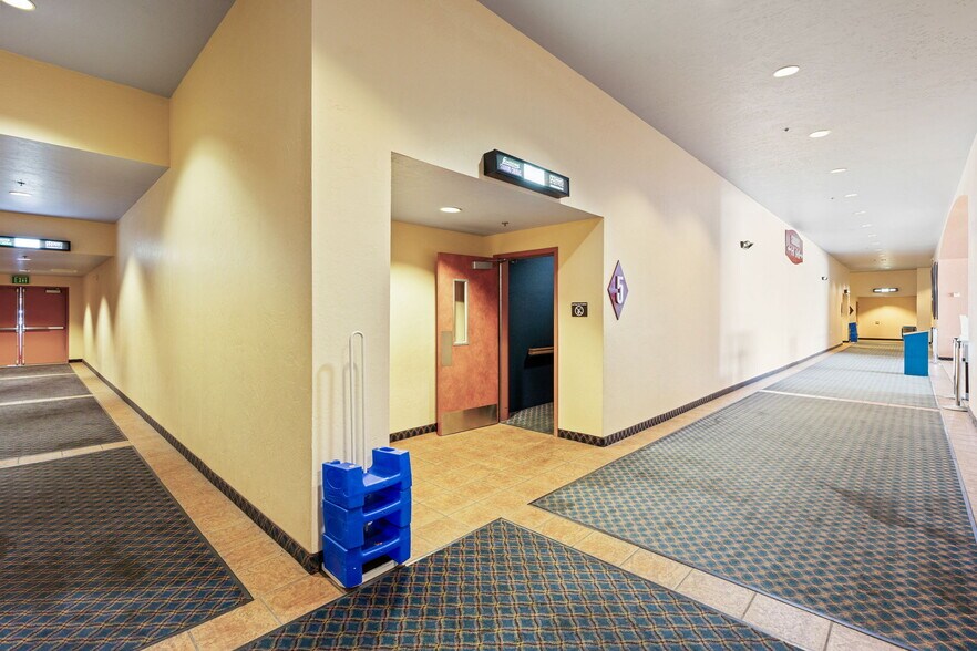 More Photos Of 400 Follett St, Lemoore Freestanding For Sale