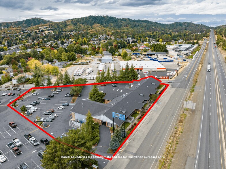 More Photos Of 2166 NW Vine St, Grants Pass Medical For Sale