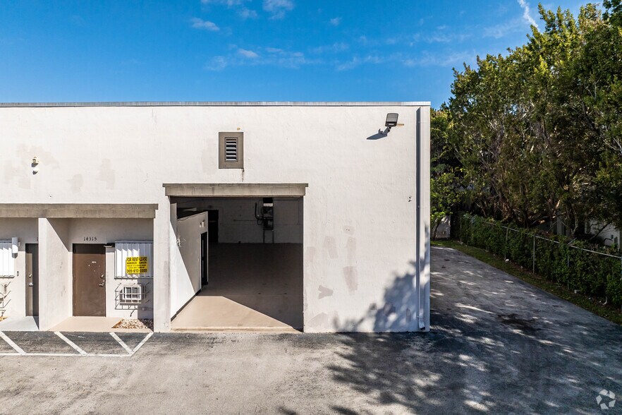 More Photos Of 14315 SW 139th Ct, Miami Warehouse For Lease