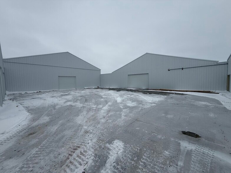 More Photos Of 1793 550th St, Wood Lake Manufacturing For Lease