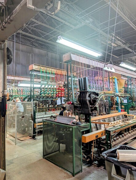 More Photos Of 20 N Front St, Bally Distribution For Sale