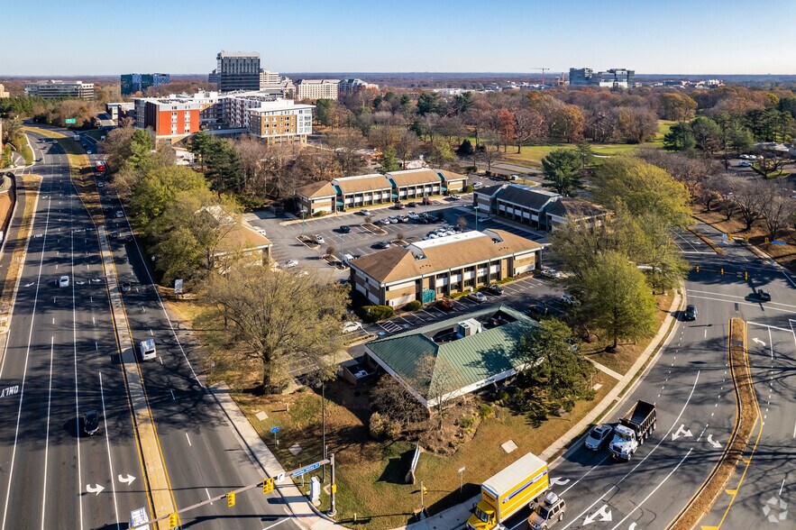 Primary Photo Of 11860-11864 Sunrise Valley Dr, Reston Office For Sale