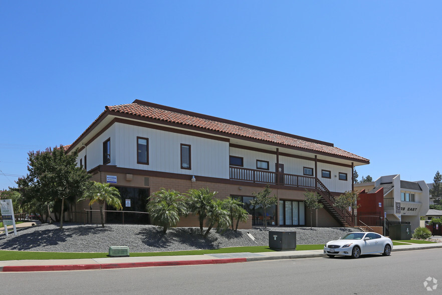 Primary Photo Of 255 N Elm St, Escondido Medical For Lease