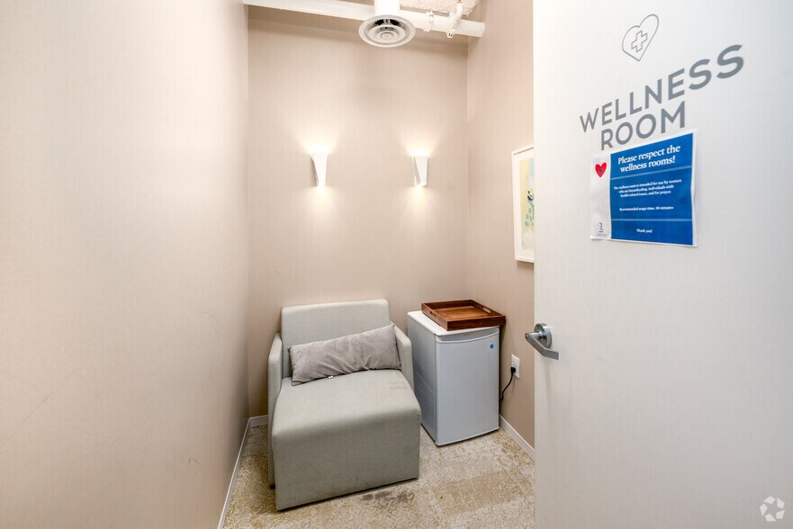 More Photos Of 1015 15th St NW, Washington Coworking Space