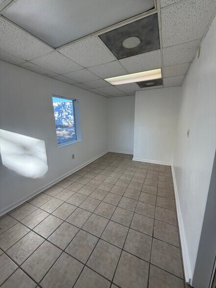 More Photos Of 1013 Park Ct, Safety Harbor Office For Lease