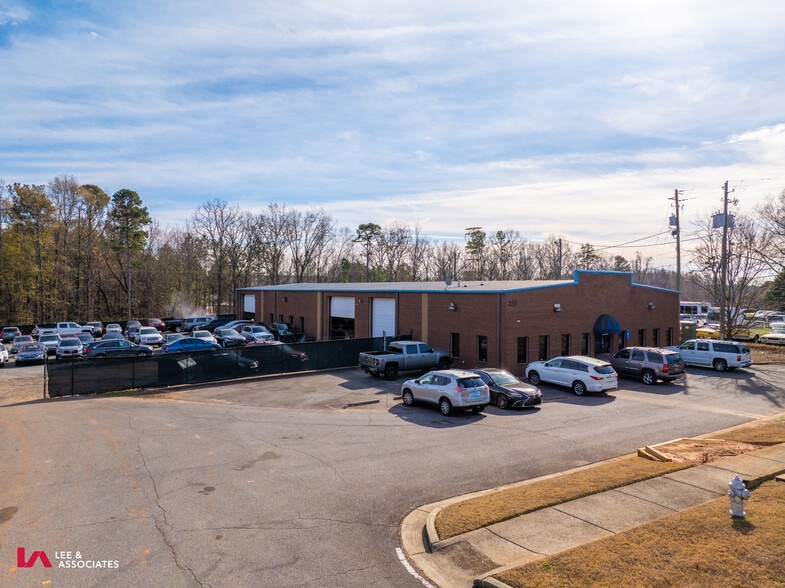 More Photos Of 289 N Price Rd, Sugar Hill Light Manufacturing For Lease
