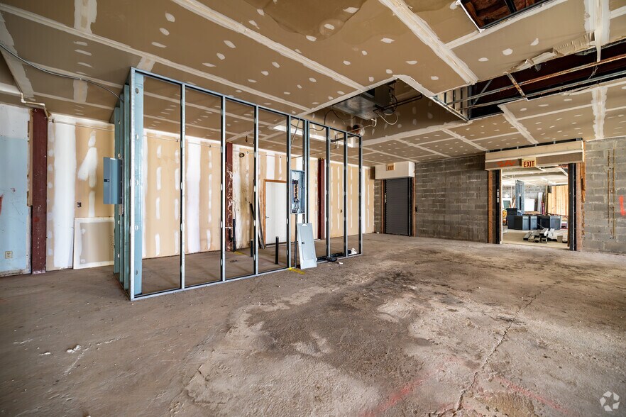 More Photos Of 6230-6360 Busch Blvd, Columbus Unknown For Lease