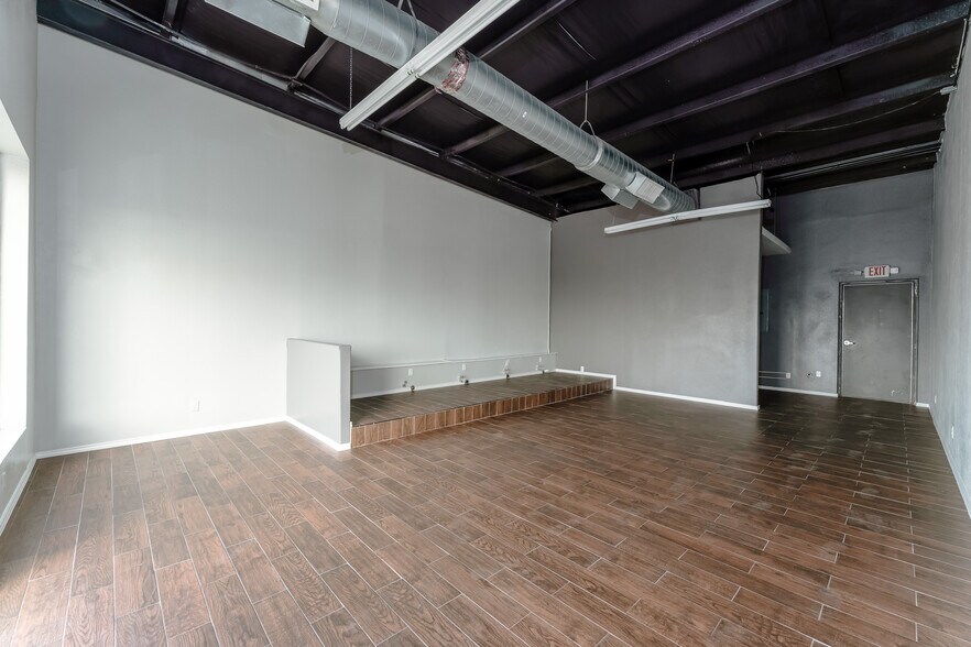 More Photos Of 801 Zillock Rd, San Benito Storefront For Sale