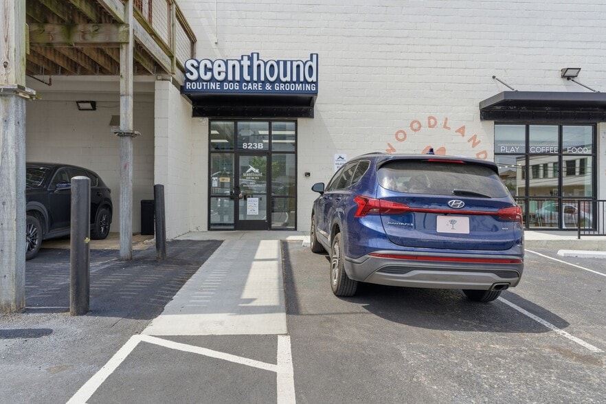 More Photos Of 823 Woodland St, Nashville Freestanding For Lease