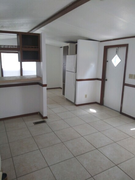 More Photos Of 2202 Shirah Rd, Auburndale Multifamily For Sale