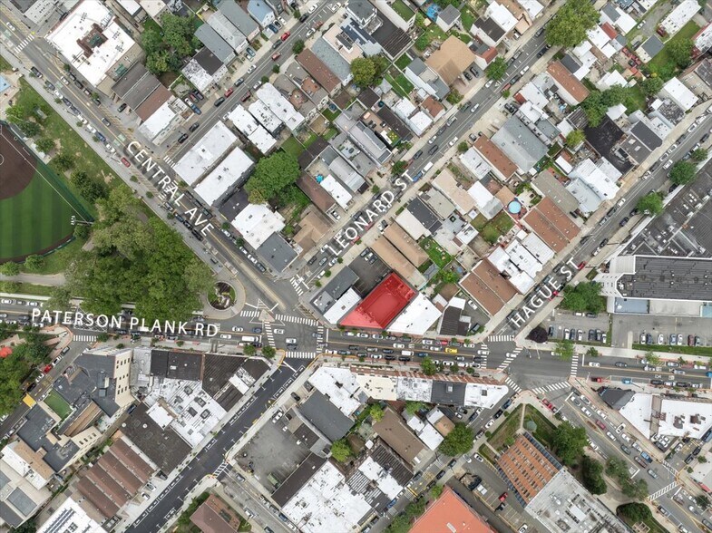 More Photos Of 512 Paterson Plank Rd, Jersey City Restaurant For Sale