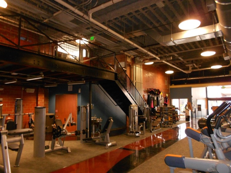 More Photos Of 214 E Travis St, San Antonio Apartments For Lease