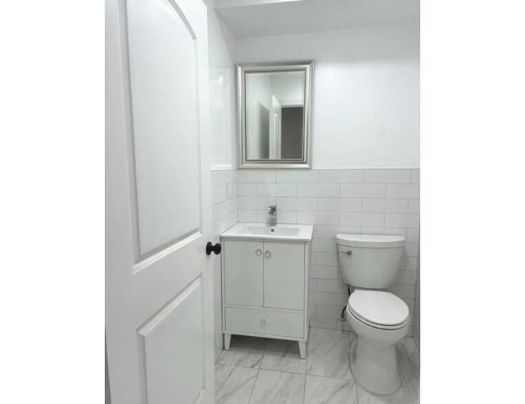 More Photos Of 344 E 116th St, New York Apartments For Lease