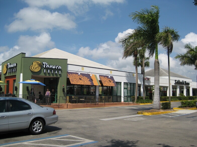 Primary Photo Of 2100-2184 Tamiami Trl N, Naples Unknown For Lease