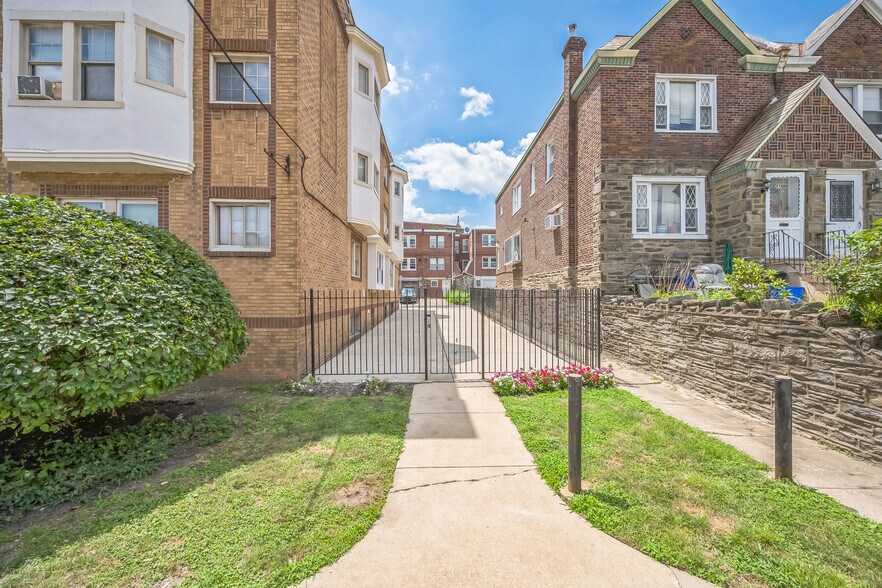 More Photos Of 7092 Forrest Ave, Philadelphia Apartments For Sale