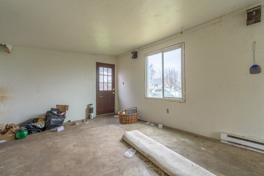 More Photos Of 478 E 32nd Ave, Eugene Manufactured Housing Mobile Home Park For Sale