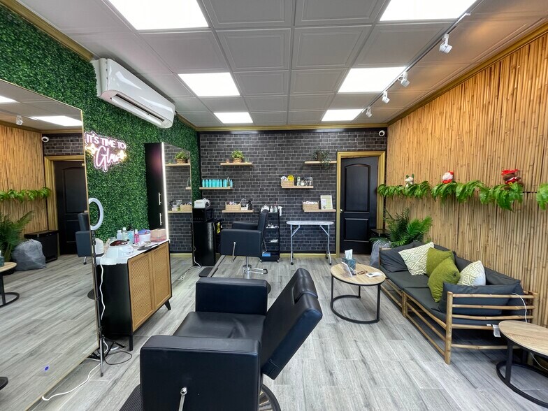 More Photos Of 701-705 Walt Whitman Rd, Melville Storefront For Sale