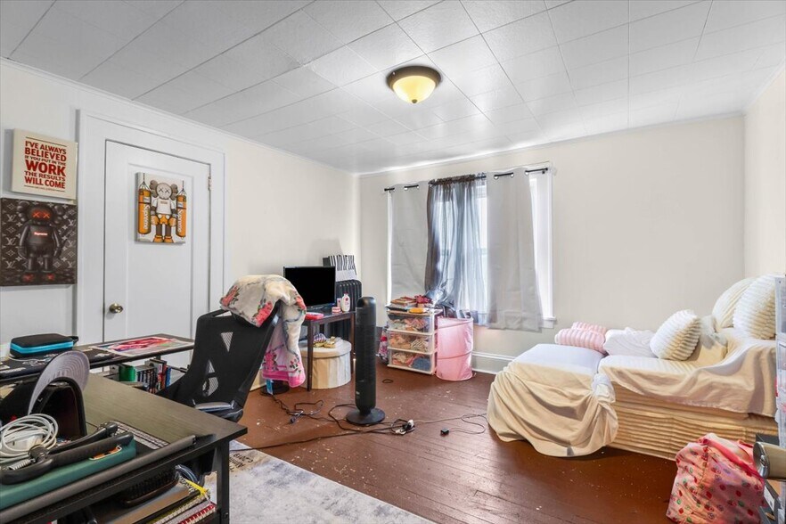 More Photos Of 277 E Spring St, Nanticoke Multifamily For Sale