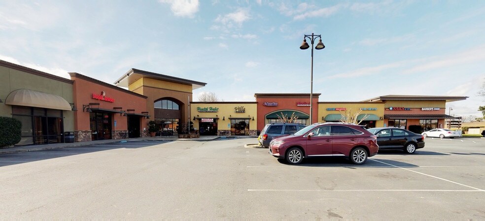 More Photos Of 1906 Vista Del Lago Dr, Valley Springs Storefront For Lease