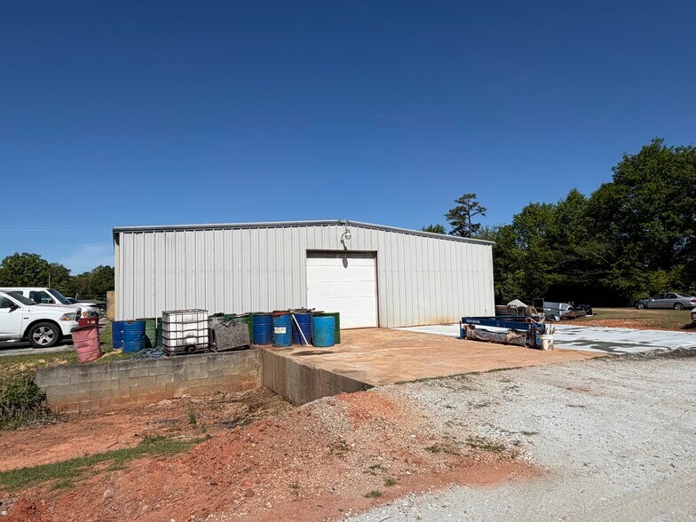 More Photos Of 1725 Wells Hwy, Seneca Industrial For Lease