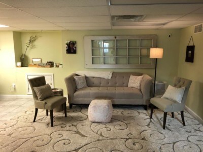 More Photos Of 533 Main St, Belleville Freestanding For Lease