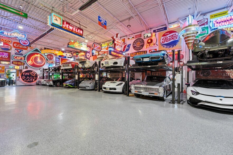 More Photos Of 935 Sherwood Ave, Coquitlam Warehouse For Sale