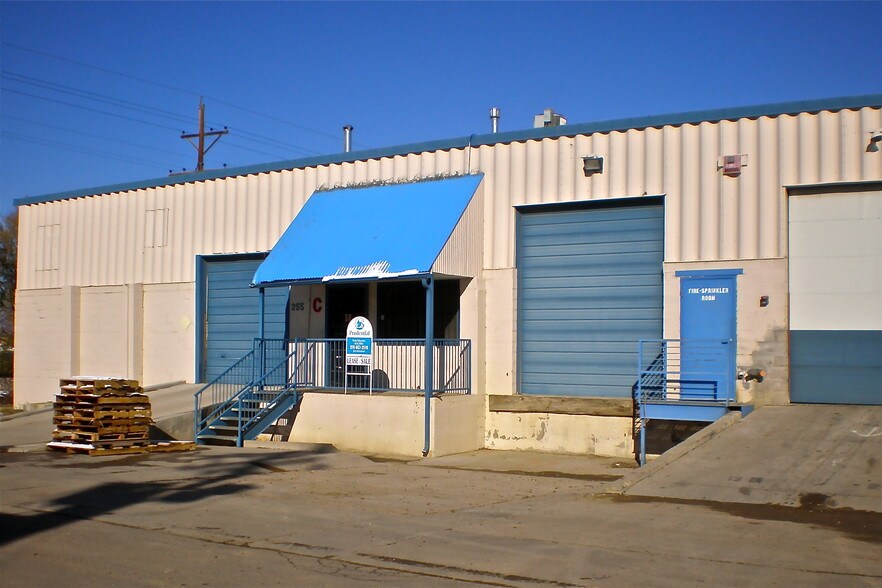 More Photos Of 255 42nd St SW, Loveland Warehouse For Lease