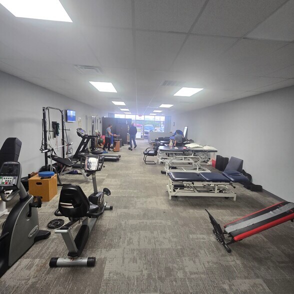 More Photos Of 3050 N Classen Blvd, Norman Unknown For Lease