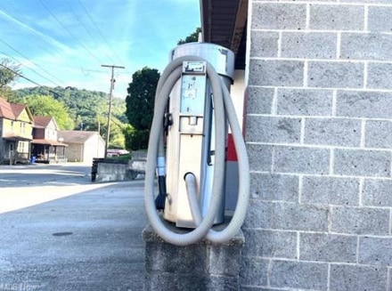 More Photos Of 1700 Pennsylvania Ave, East Liverpool Carwash For Sale