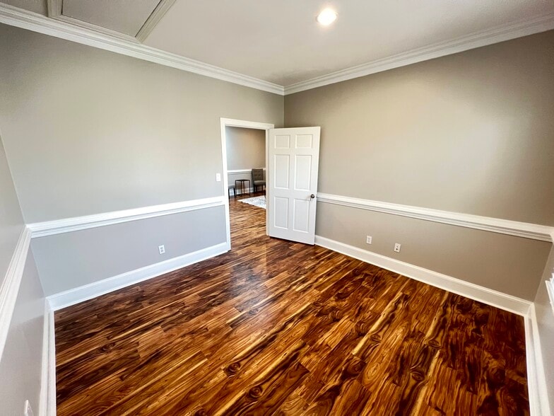 More Photos Of 172-182 Mine Lake Ct, Raleigh Office For Sale