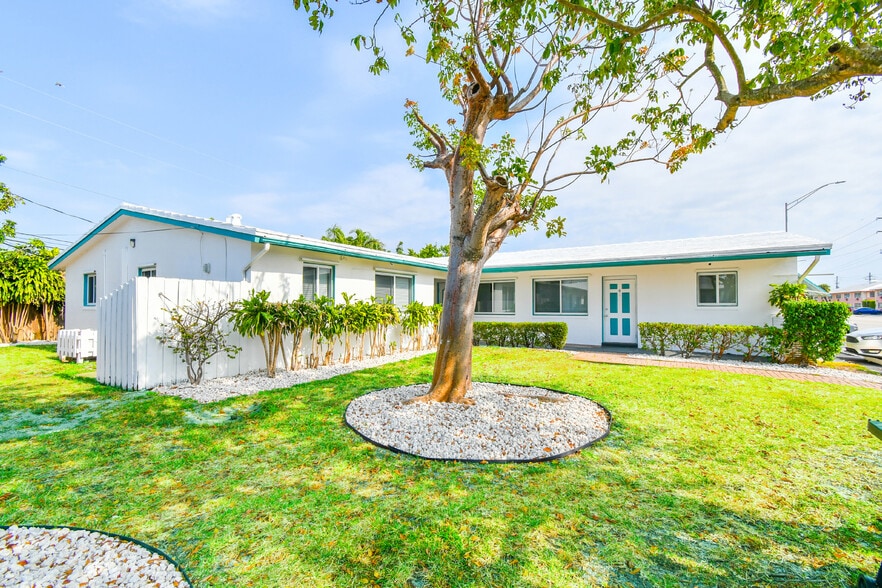 More Photos Of 5901-5911 NE 18th Ave, Fort Lauderdale Apartments For Sale