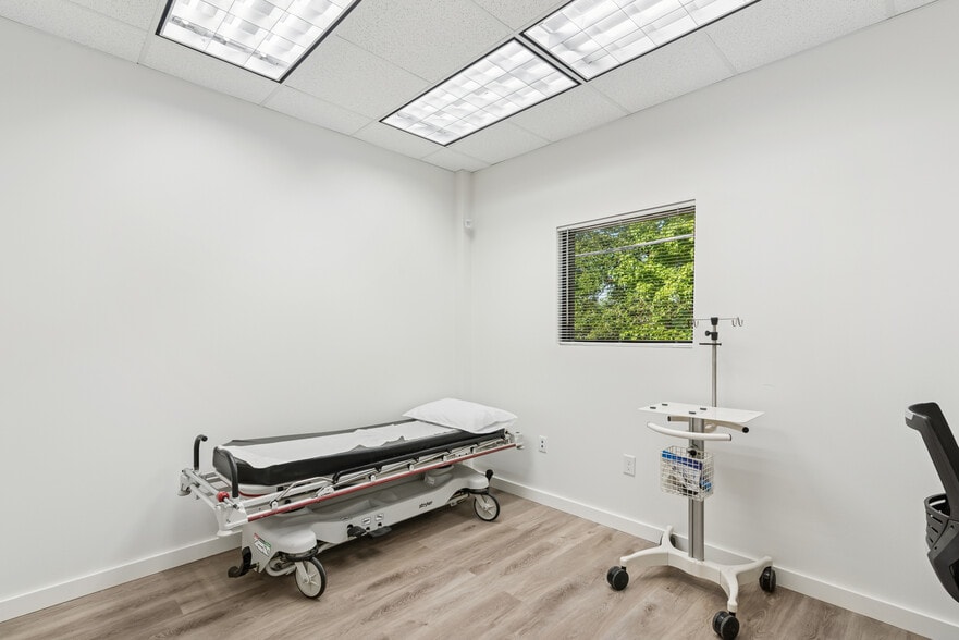 More Photos Of 26211 I-45, Spring Office For Sale