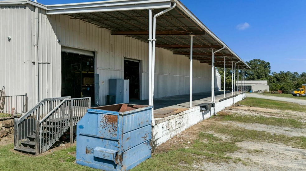 More Photos Of 1305 Dunbar Rd, Cayce Service For Lease