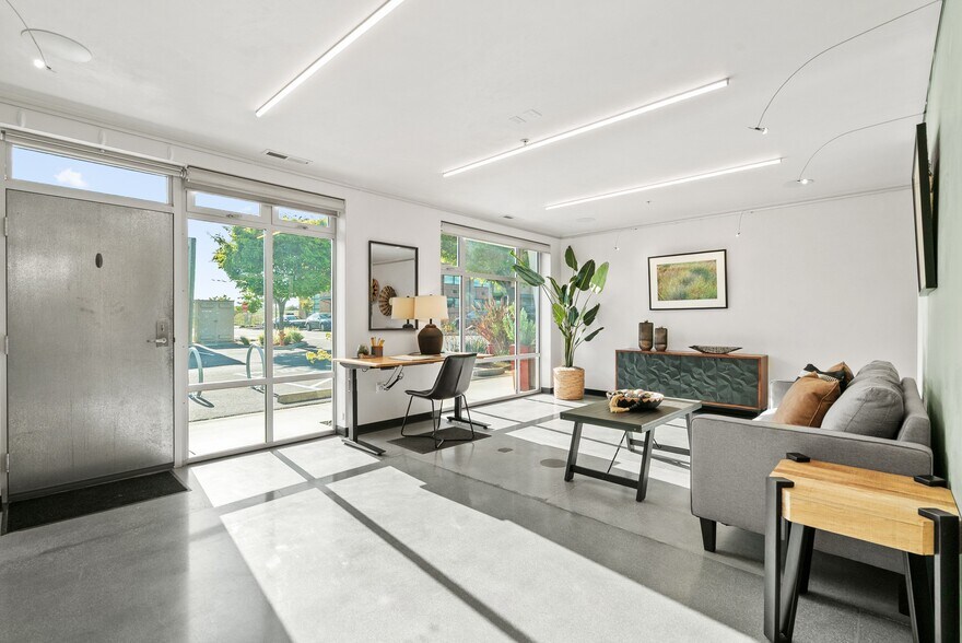 More Photos Of 108 High Rd, Santa Cruz Flex For Sale