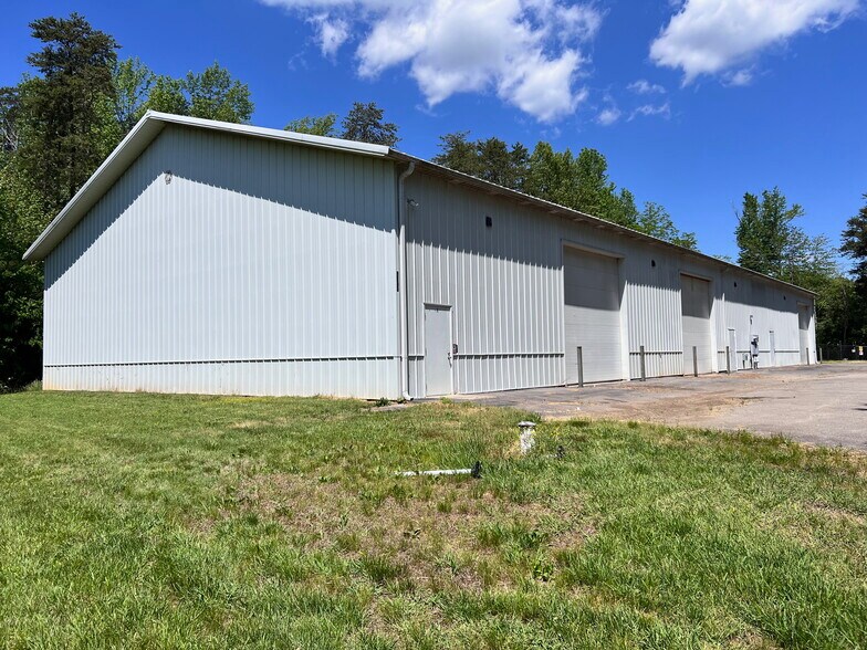 Primary Photo Of 2354 Warehouse Ln, Goochland Warehouse For Lease