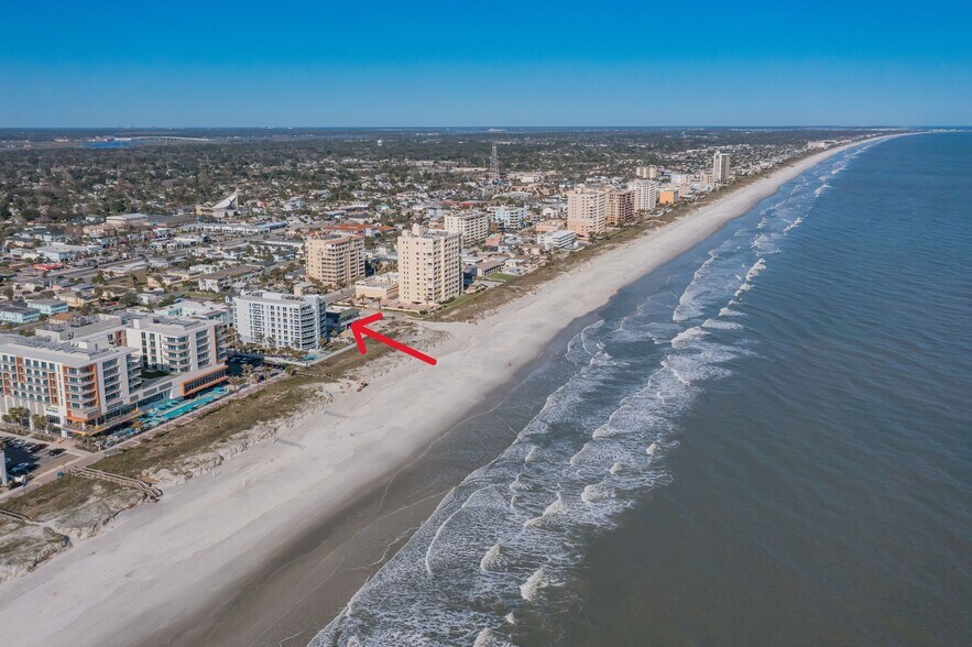 More Photos Of 831 N 1st St, Jacksonville Beach General Retail For Sale