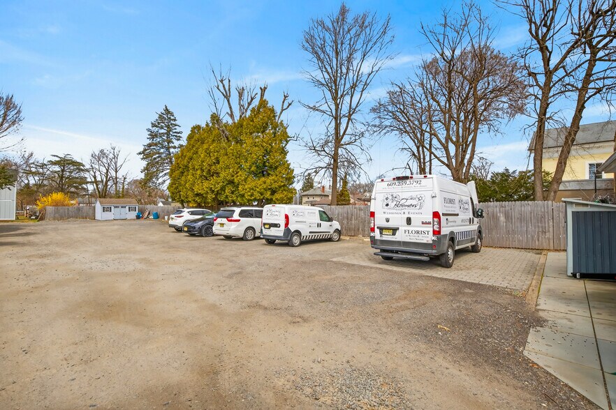 More Photos Of 22 S Main St, Allentown Office For Sale