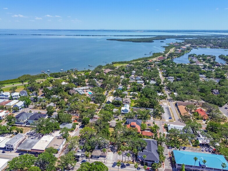 More Photos Of 454 Main St, Safety Harbor Storefront Retail Residential For Sale