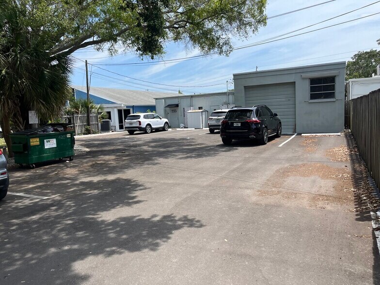 More Photos Of 420 Indian Rocks Rd N, Belleair Bluffs Storefront Retail Office For Sale