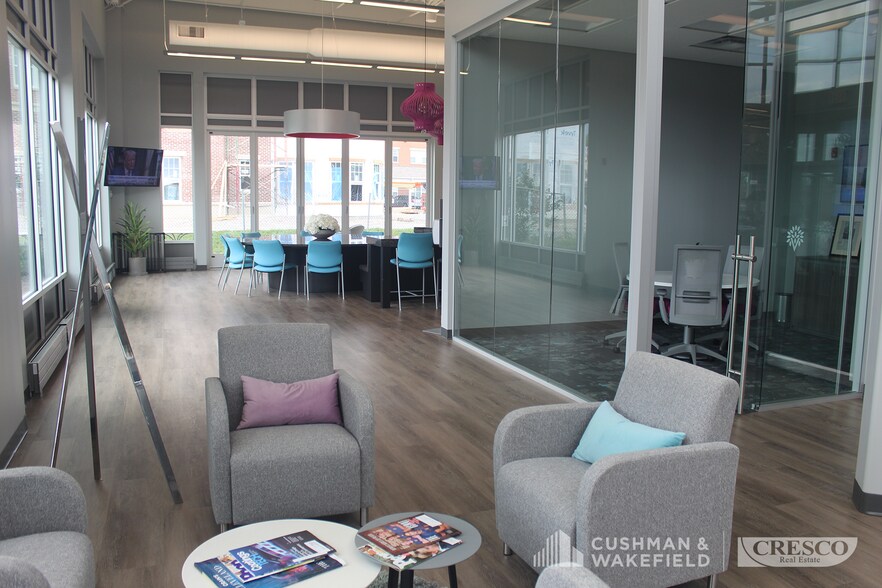 More Photos Of 33095 Bainbridge Rd, Solon Flex For Sale